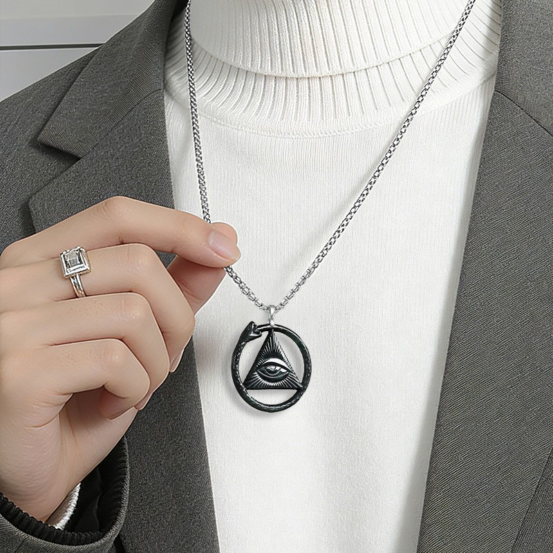 Jewelry & Watches Ltd - Collier pendentif serpent en jadéite de