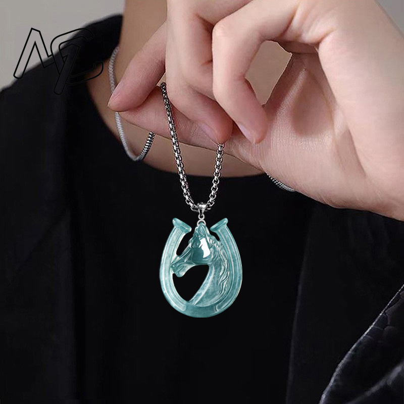 Collier pendentif sabot de che - Jewelry & Watches Ltd avis et prix